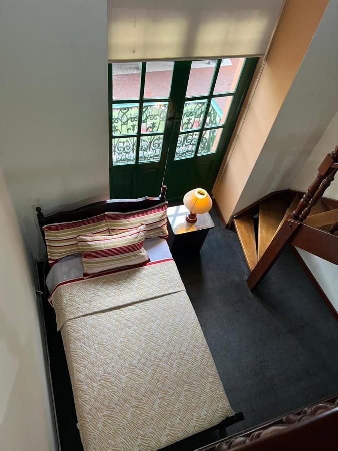 Hostal Victoria Кито Экстерьер фото