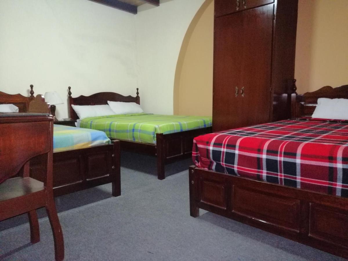 Hostal Victoria Кито Экстерьер фото