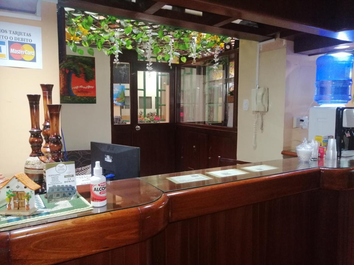 Hostal Victoria Кито Экстерьер фото