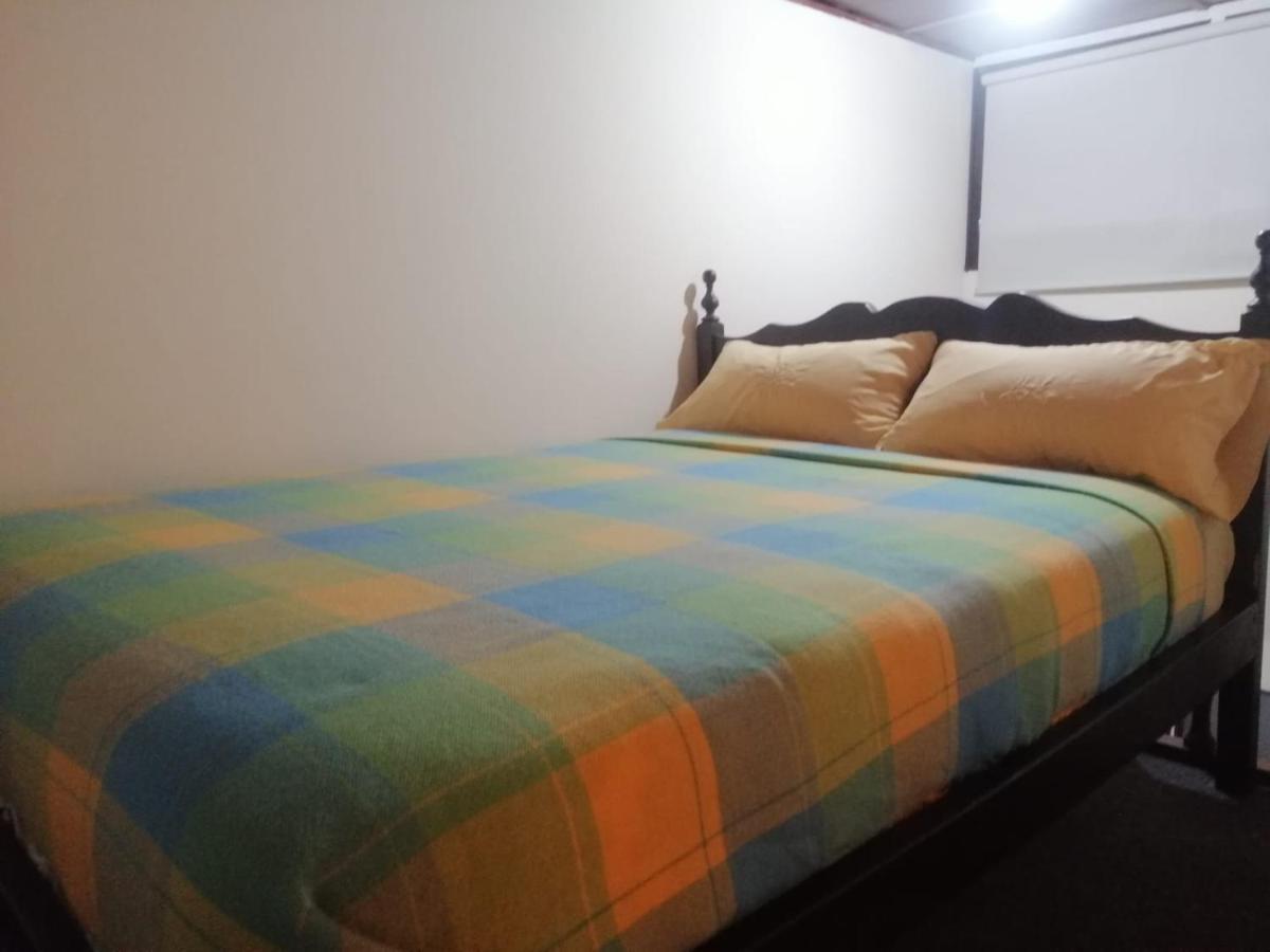 Hostal Victoria Кито Экстерьер фото
