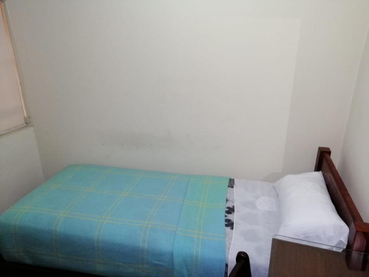 Hostal Victoria Кито Экстерьер фото
